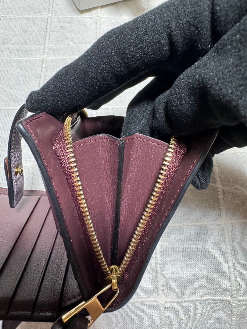 グラン☆ッマ(プロフ必読お願い) LOEWE パープル 二つ折り財布