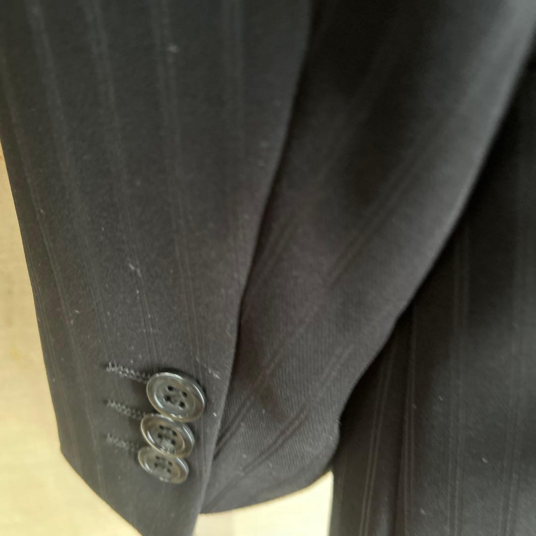 Armani Colletioniストライプ ブラックスーツ