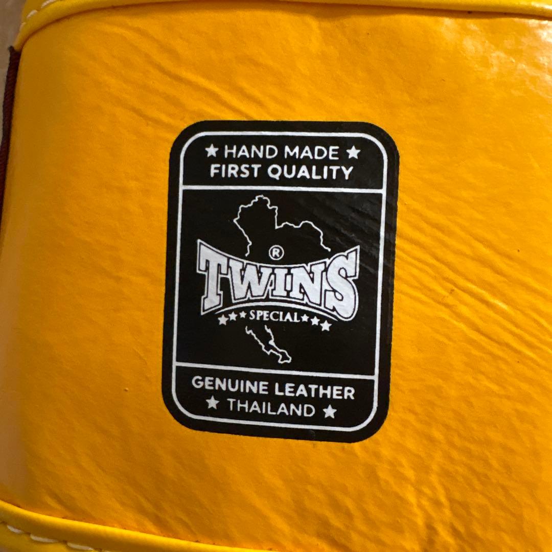 【てるてる坊主】TWINS SPECIAL ボクシンググローブ 10oz