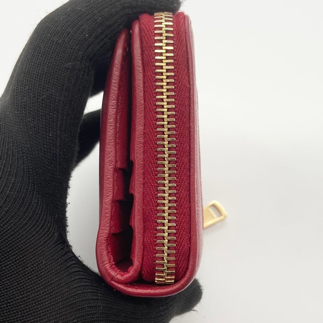 極美品　イヴサンローラン　折り財布　YSL ゴールド金具　レザー　レッド
