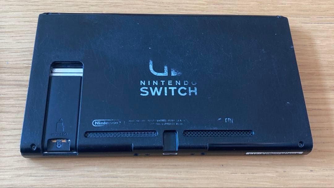 Nintendo Switch 本体 ジャンク品　Joy-Conなし