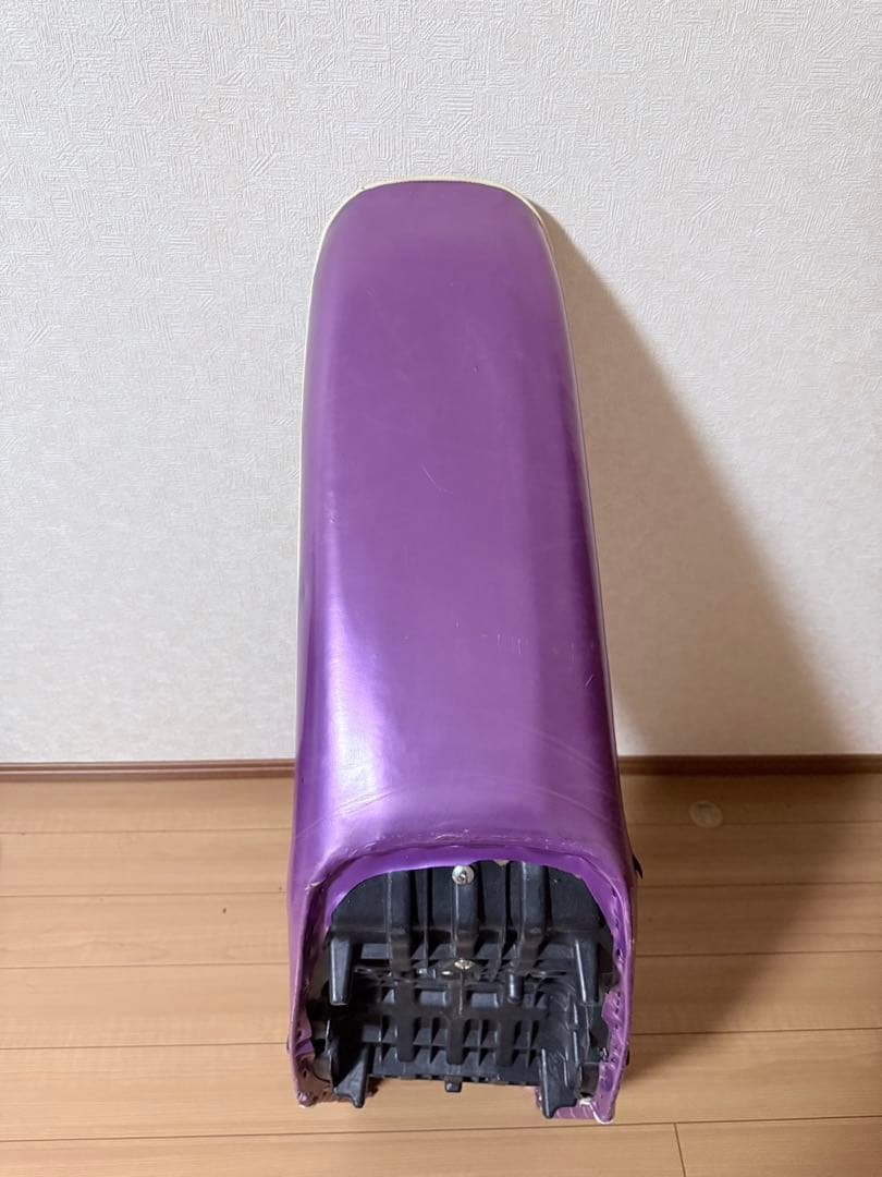 XJR400 4HM 3段シート紫色