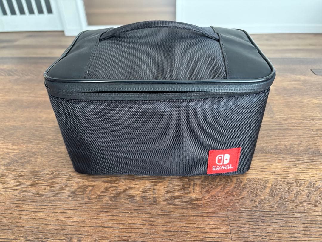 【超美品】Nintendo switch 本体　ニンテンドースイッチ