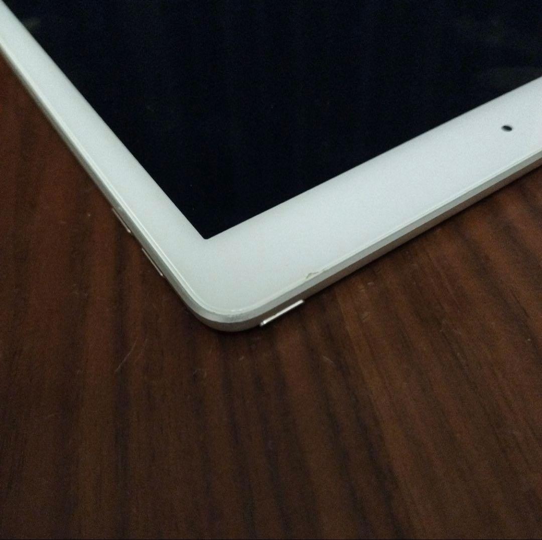 iPad 第6世代 32GB Wi-Fi MR7G2J/A 動作良好 シルバー