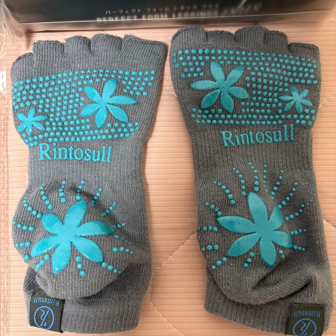 Rintosull リントスル　パーフェクトフォームトップス&レギンス　Ｍサイズ
