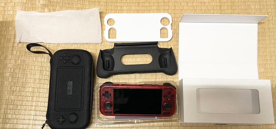Retroid Pocket 4 Pro Watermelon 純正アクセ付