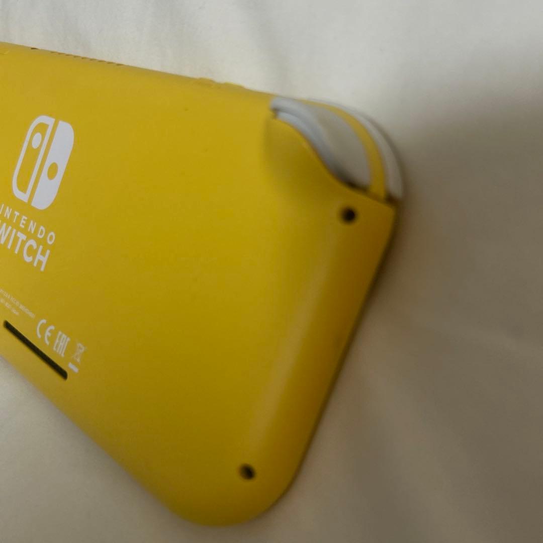 Nintendo switch lite イエロー　（箱・充電器なし）　本体のみ