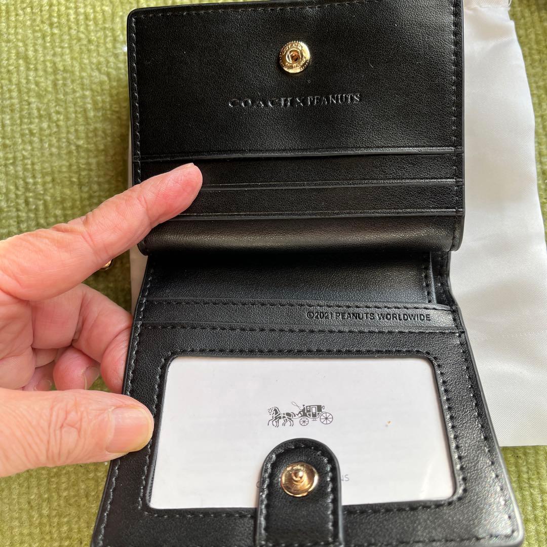 COACH スヌーピー柄 二つ折り財布