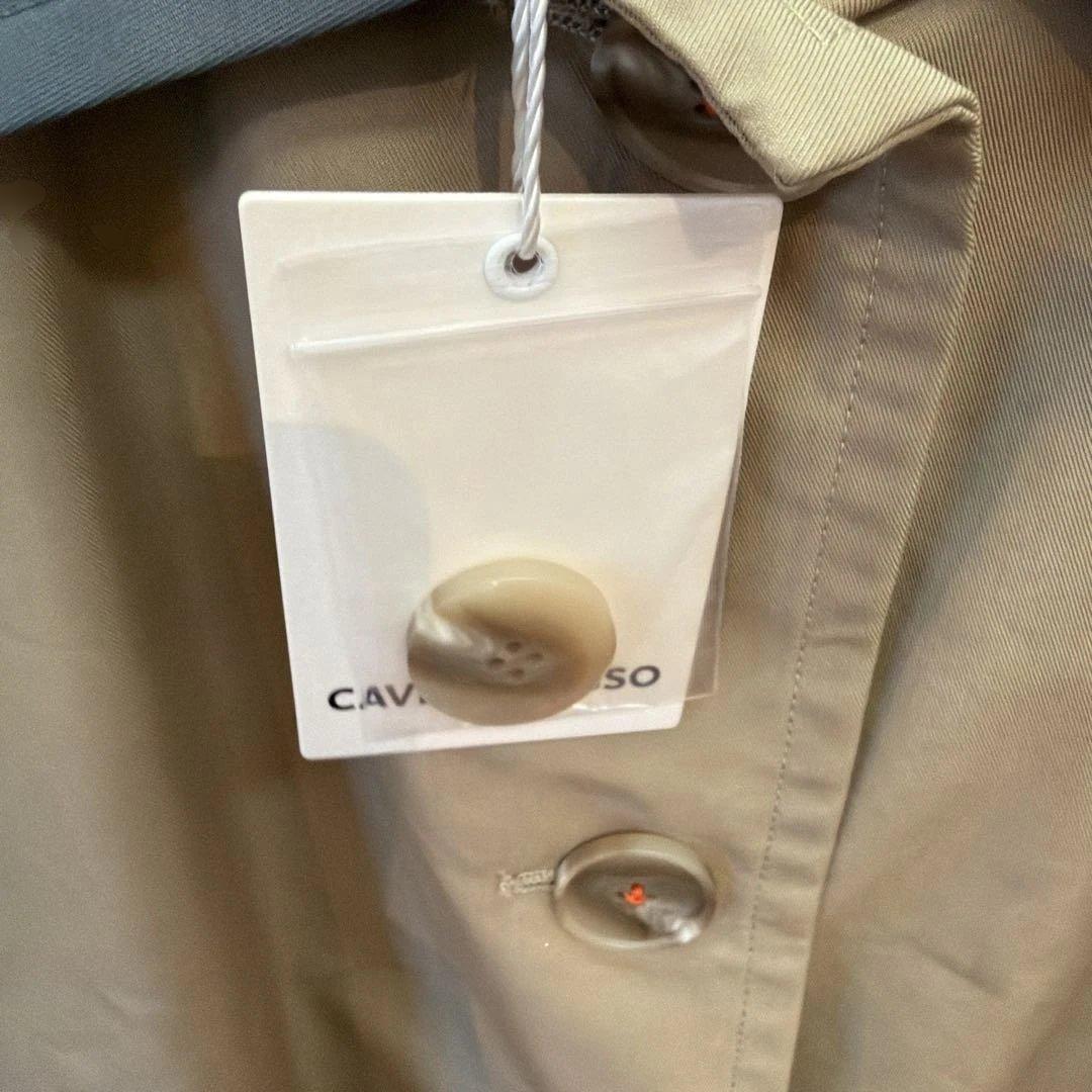 新品未使用　CAVEZAROSSO ノースリーブトレンチコート