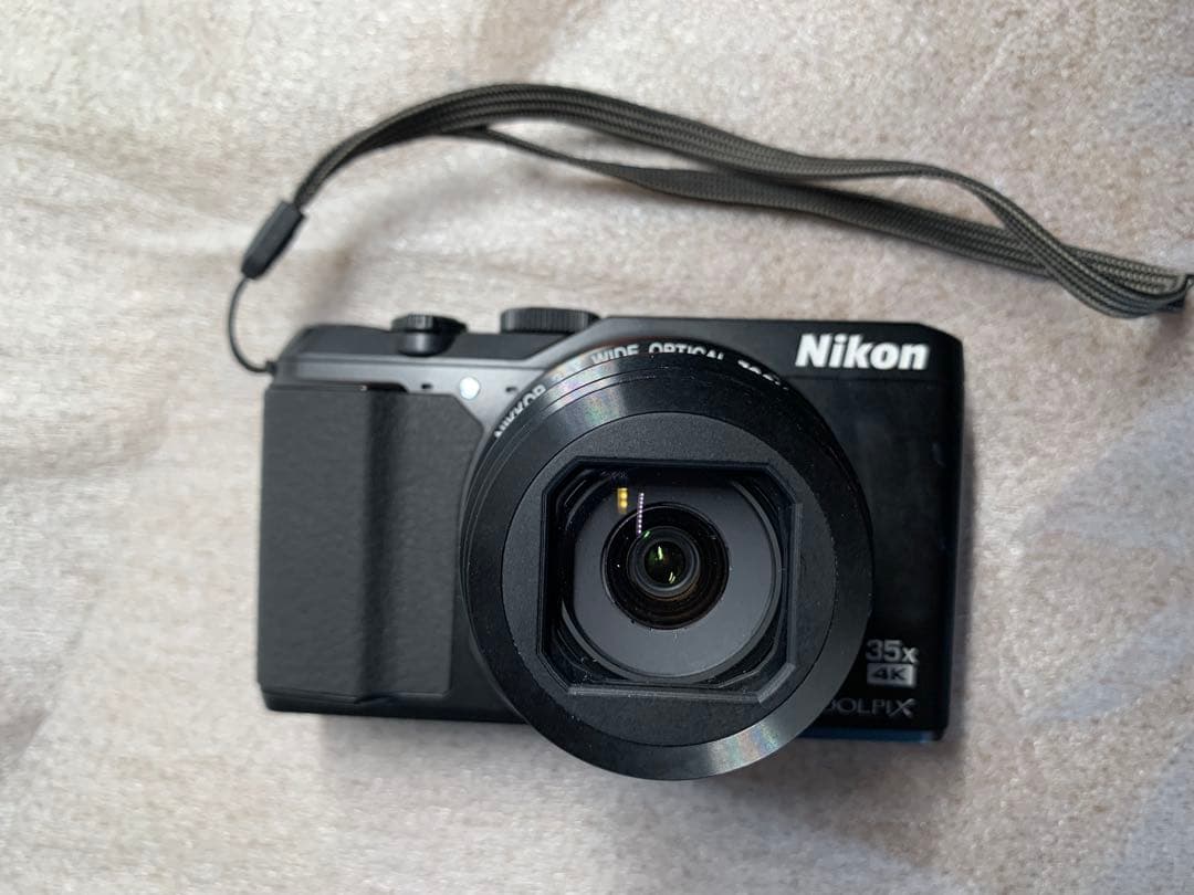 ニコンNikon Coolpix A900 4K動画　35倍光学ズーム　[美品]