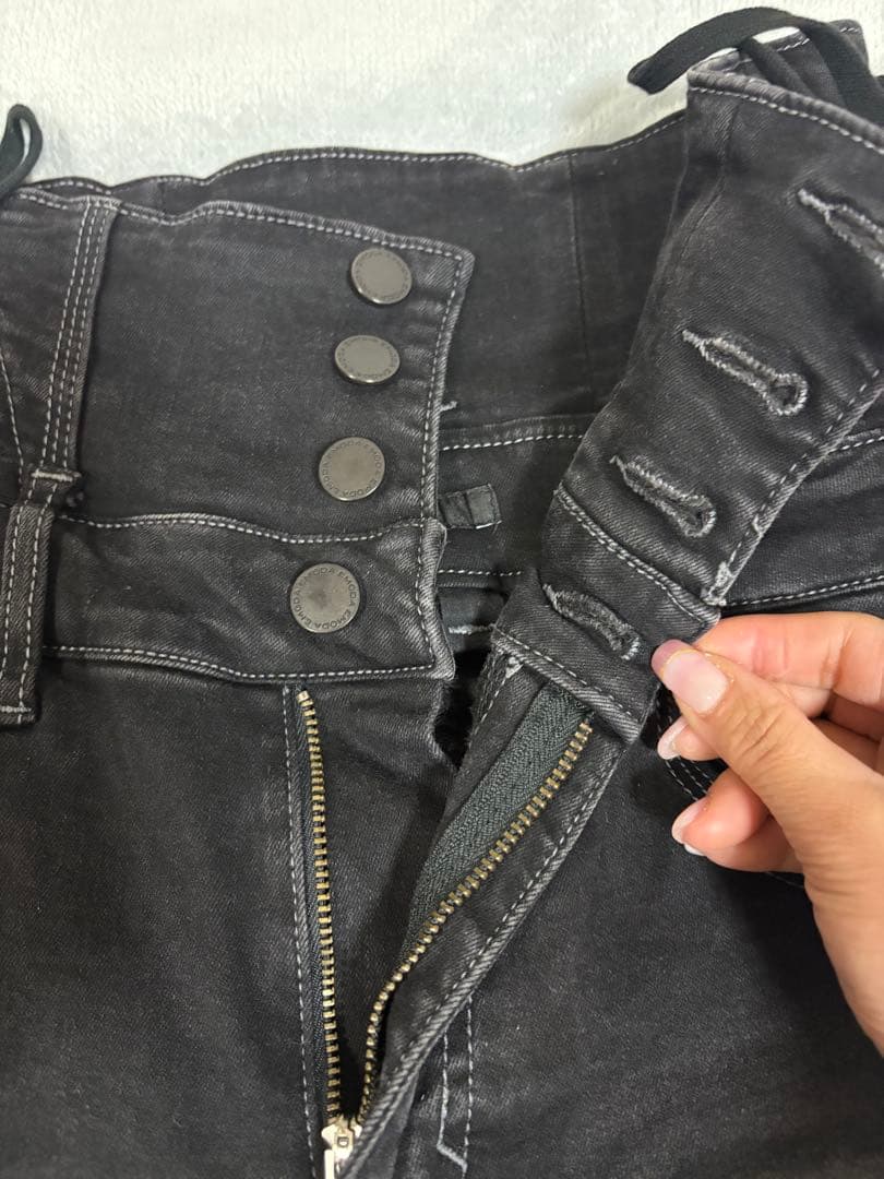 24時間セール　美品　EMODA エモダ　カットアウトリボンハイウエストフレアM