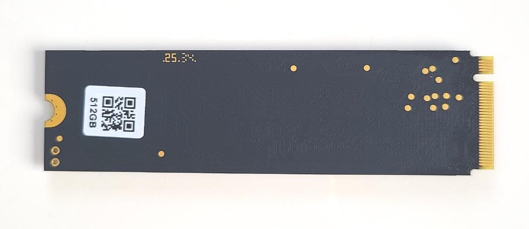 シリコンパワー SSD 512GB 235h（Amazon 15,980円）