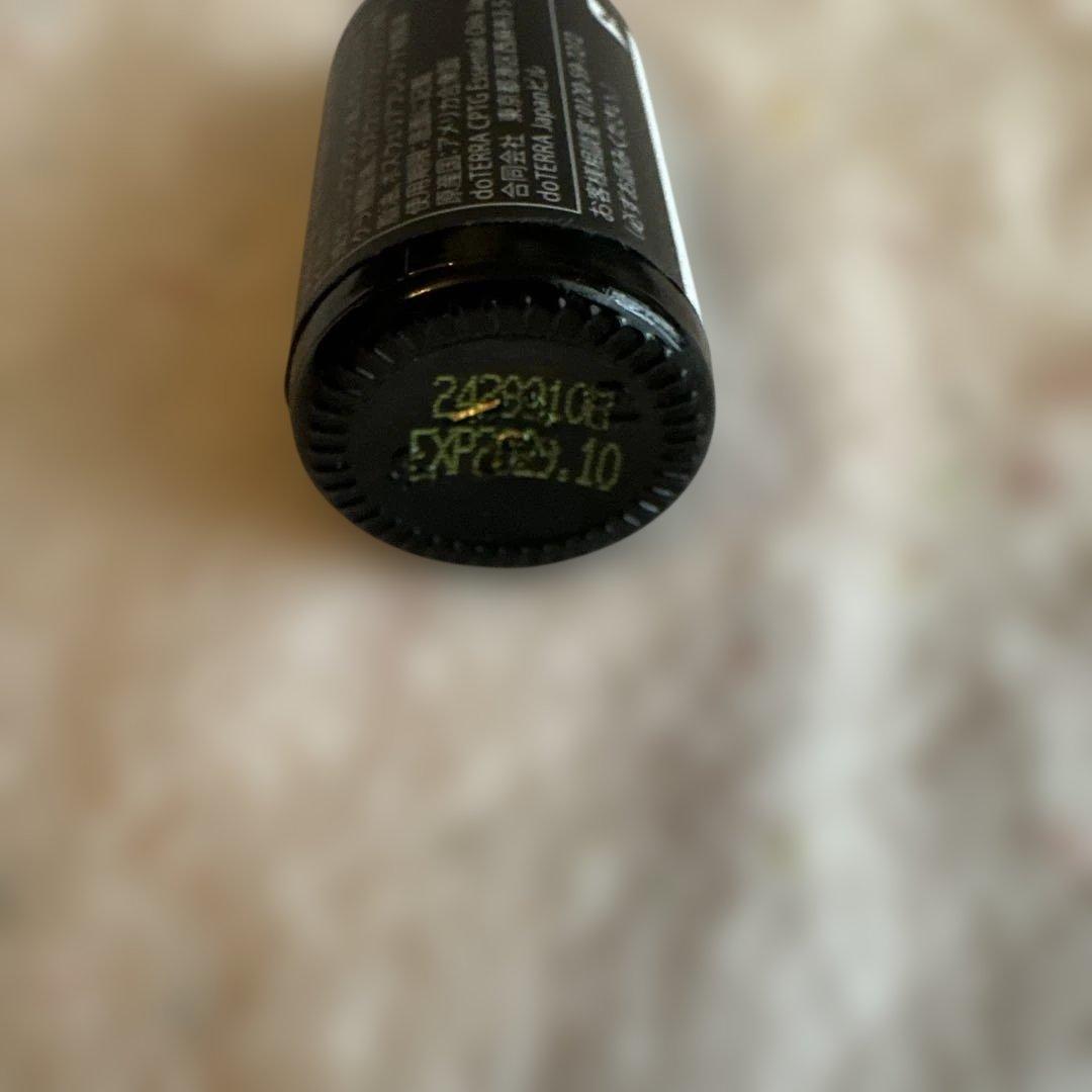 ドテラ　doTERRA フランキンセンス　15ml 新品未開封　正規品