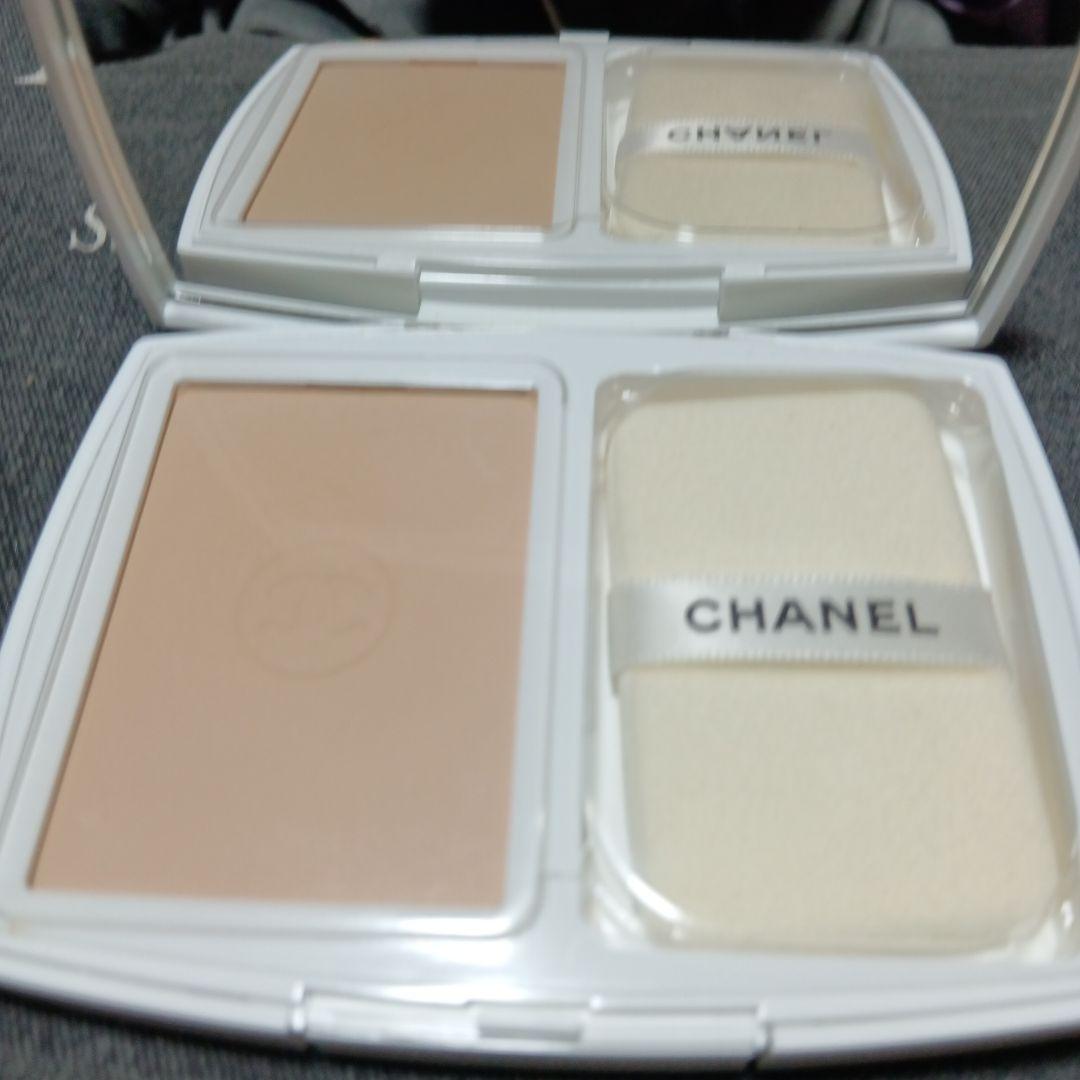 CHANEL LE BLANC B20パウダーファンデーション新品★明日迄の出品