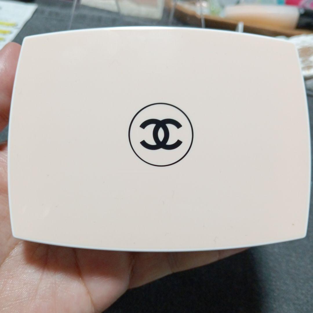 CHANEL LE BLANC B20パウダーファンデーション新品★明日迄の出品