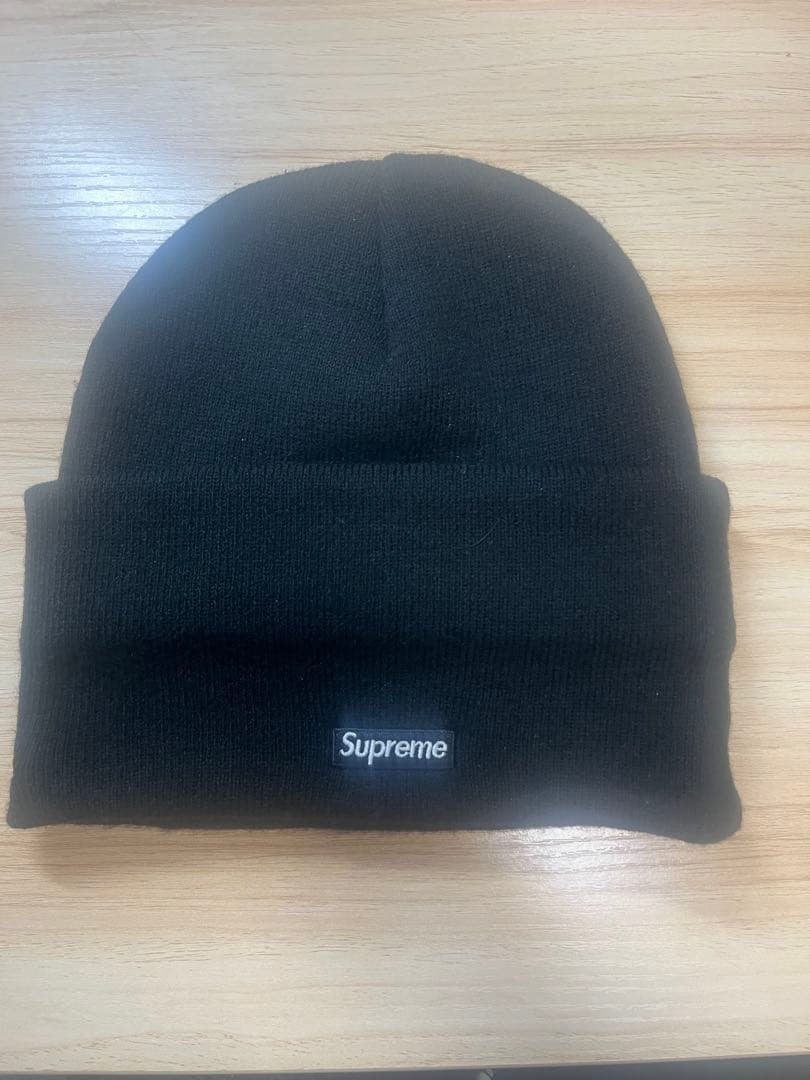 り*る様 supreme ビーニー