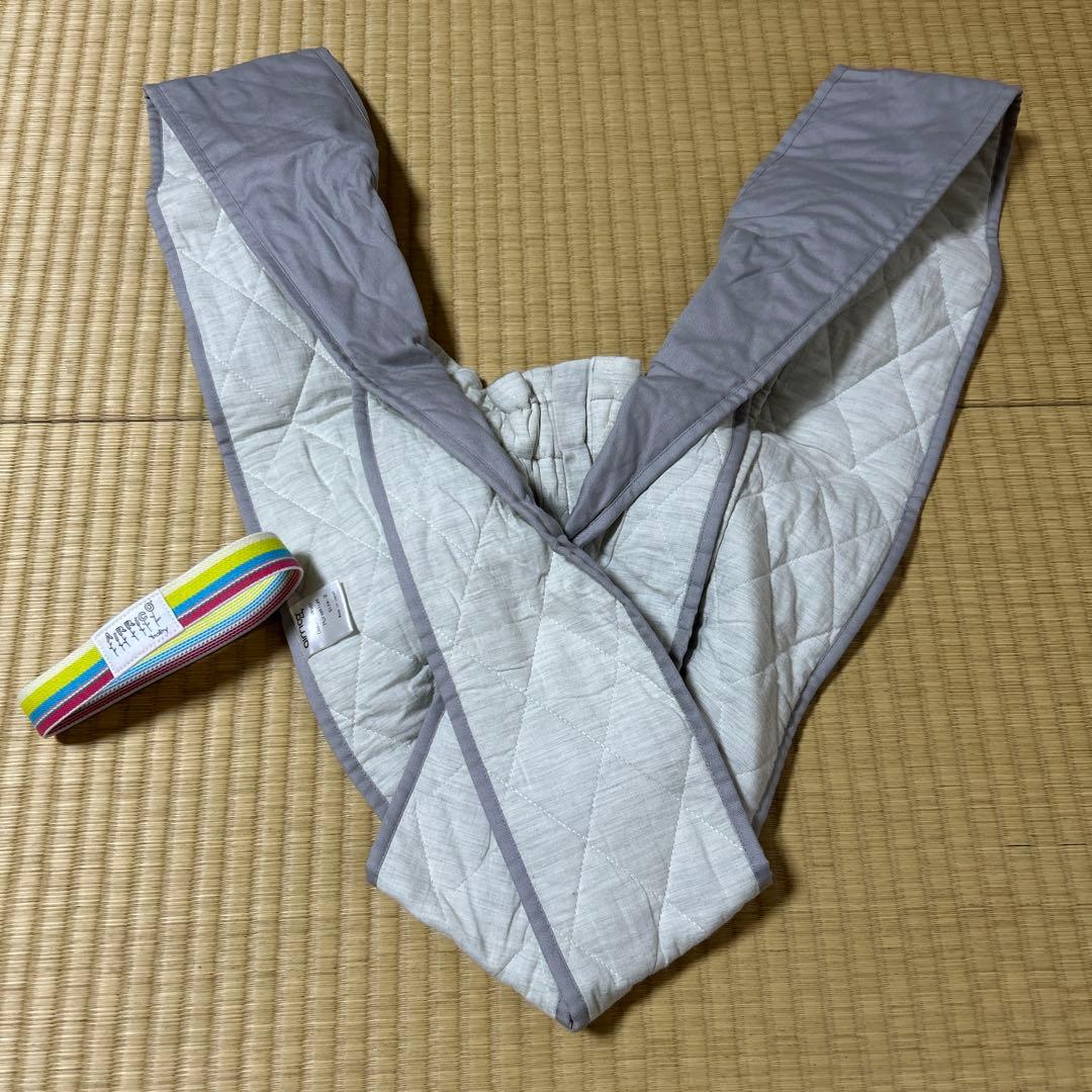 エアリコベビー　抱っこ紐　シルバーグレー