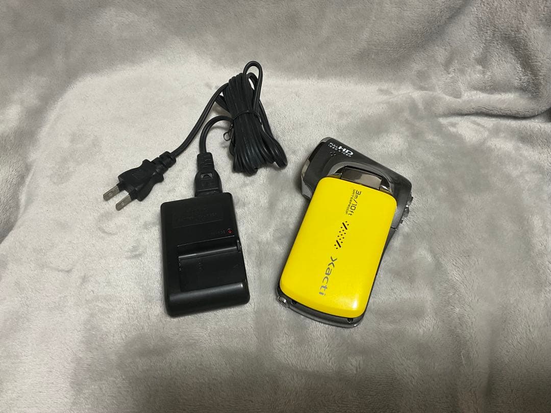 SANYO Xacti CA100 イエロー