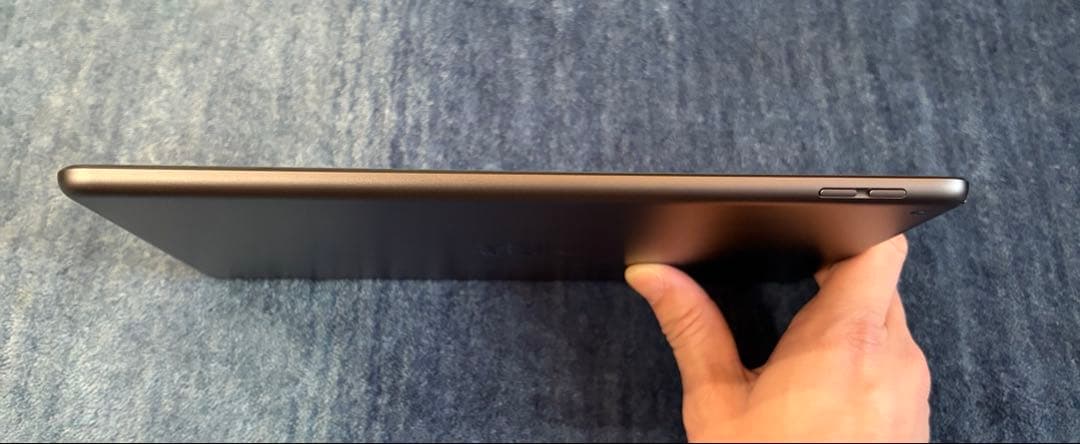 Apple iPad (第9世代) 64GB スペースグレー　美品
