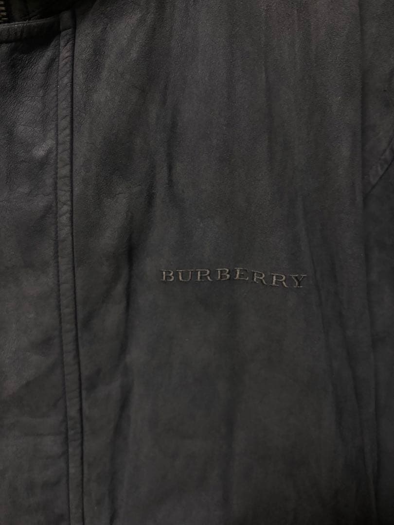 BURBERRY ブルゾン　ブラック系