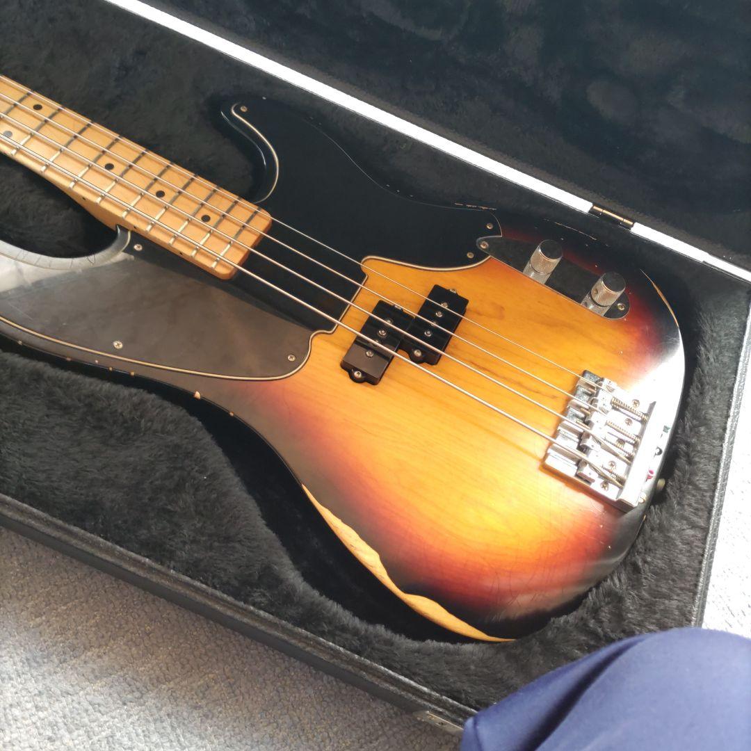 ベース FENDER Mike Dirnt Precision Bass
