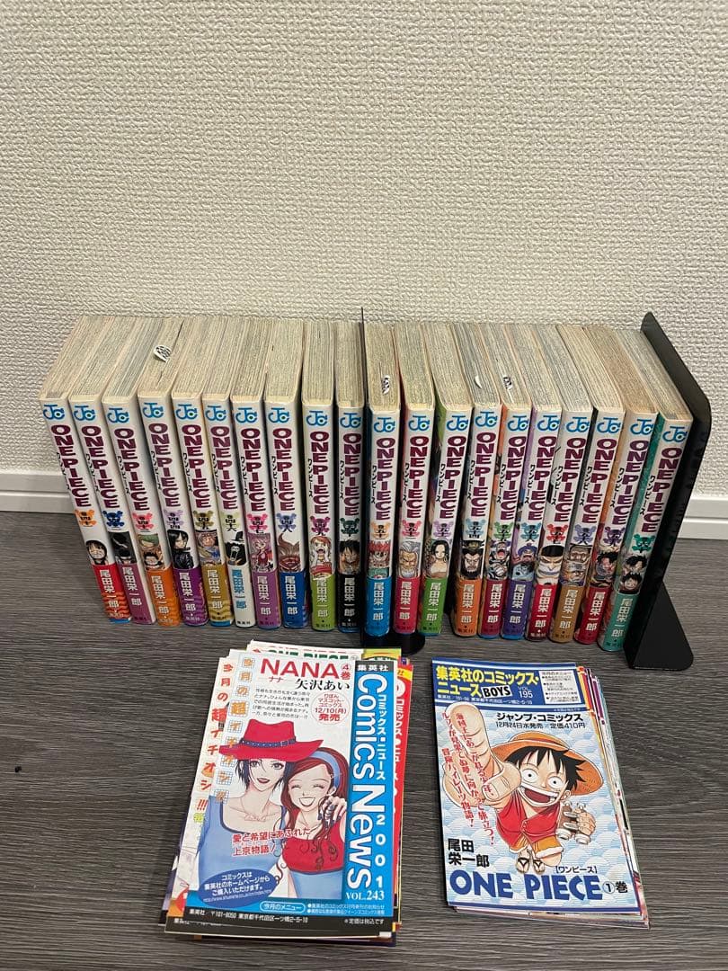ONE PIECE 全巻セット初版(1~110+おまけ) ほぼ全てに付属品あり