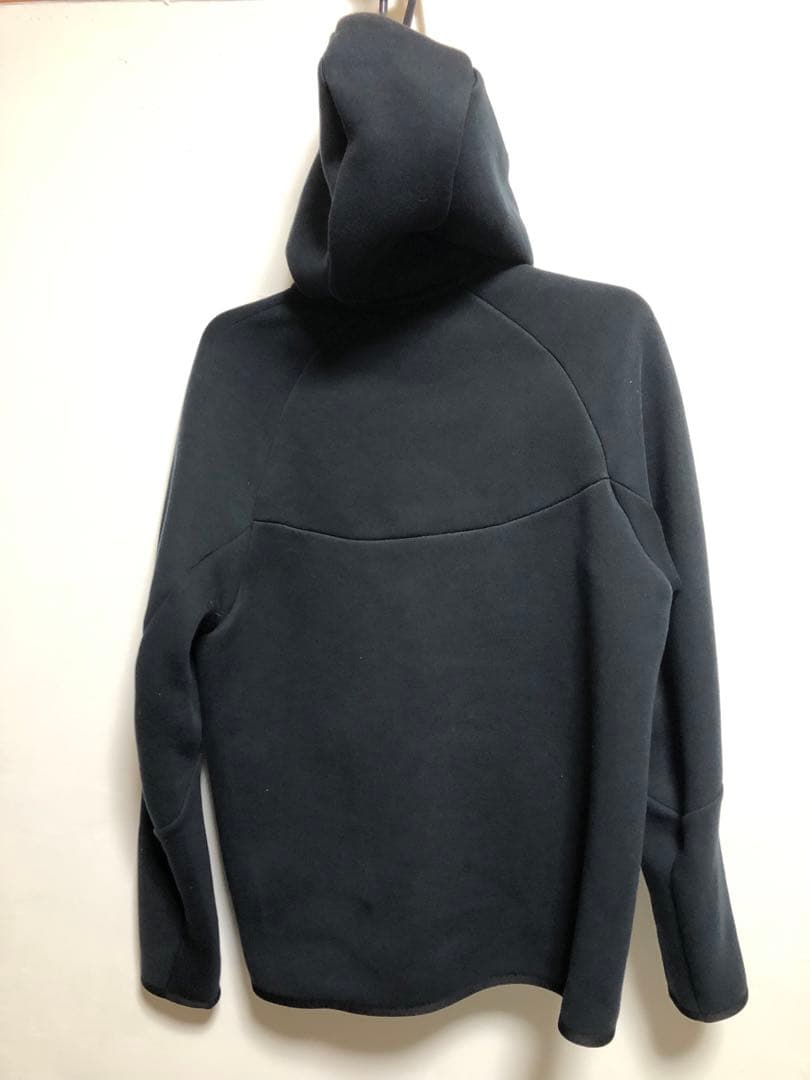 Nike テックフリース　ブラック
