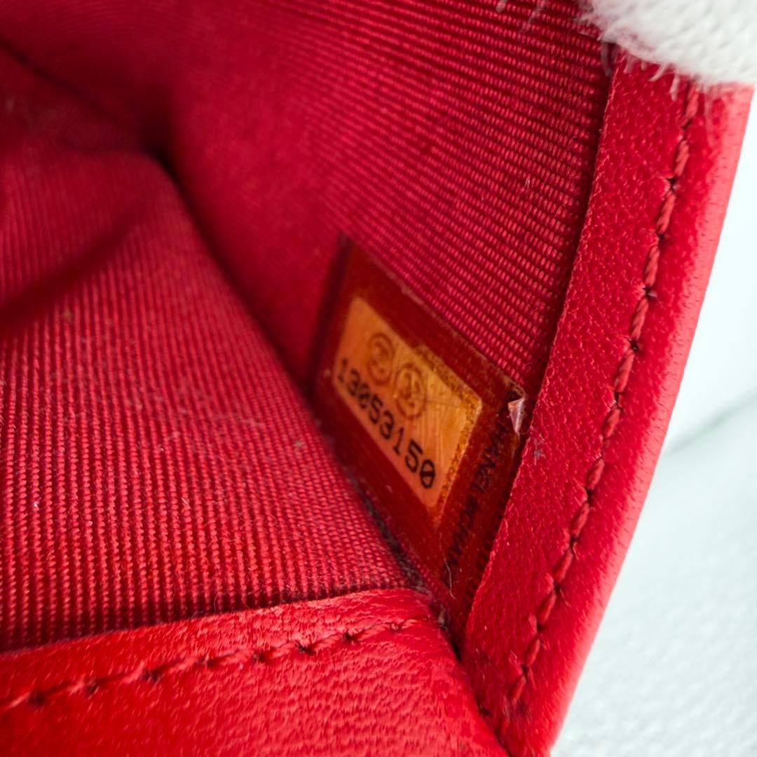 CHANEL シャネル　財布　マトラッセ　二つ折り　フラップ　ウォレット
