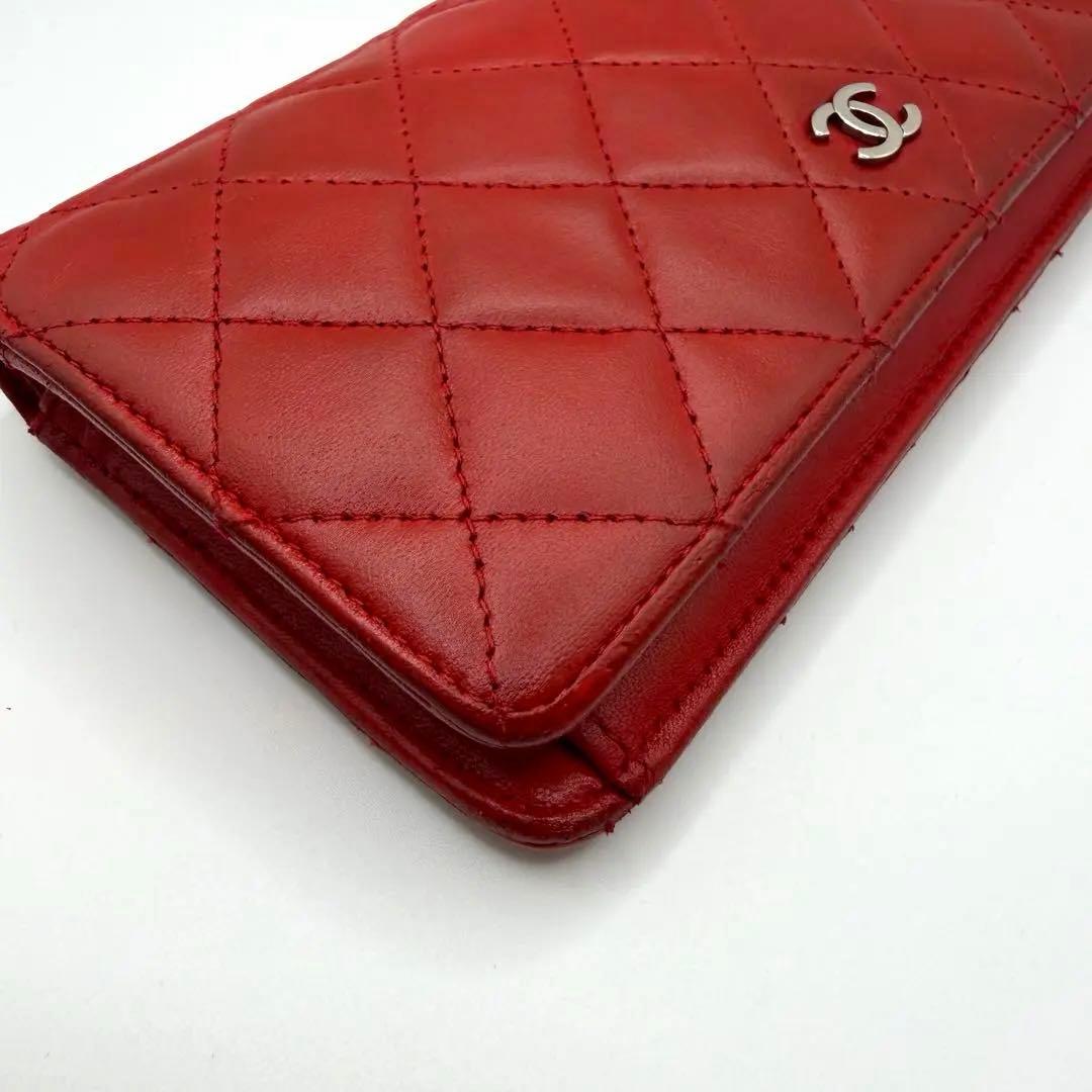 CHANEL シャネル　財布　マトラッセ　二つ折り　フラップ　ウォレット