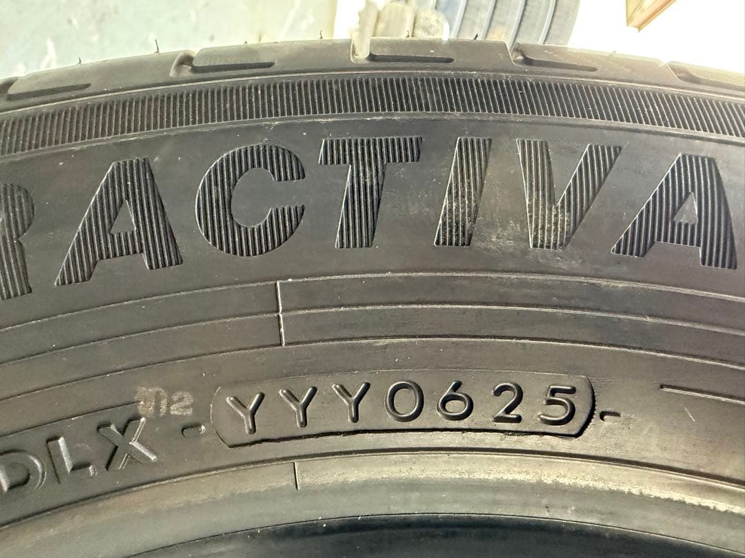 多肉ちゃん専用ヨコハマサマータイヤ185／65R15 88Sイボ付きバリ山