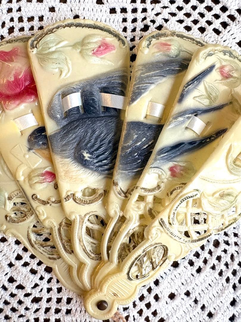 ♡ フランスアンティーク　ファン　扇子　ツバメ　セルロイド　ビスクドール　リボン