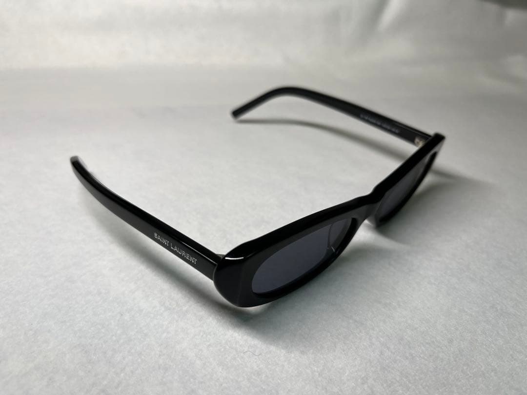 【美品】SAINT LAURENT SL 557 BLACK 001 サングラス