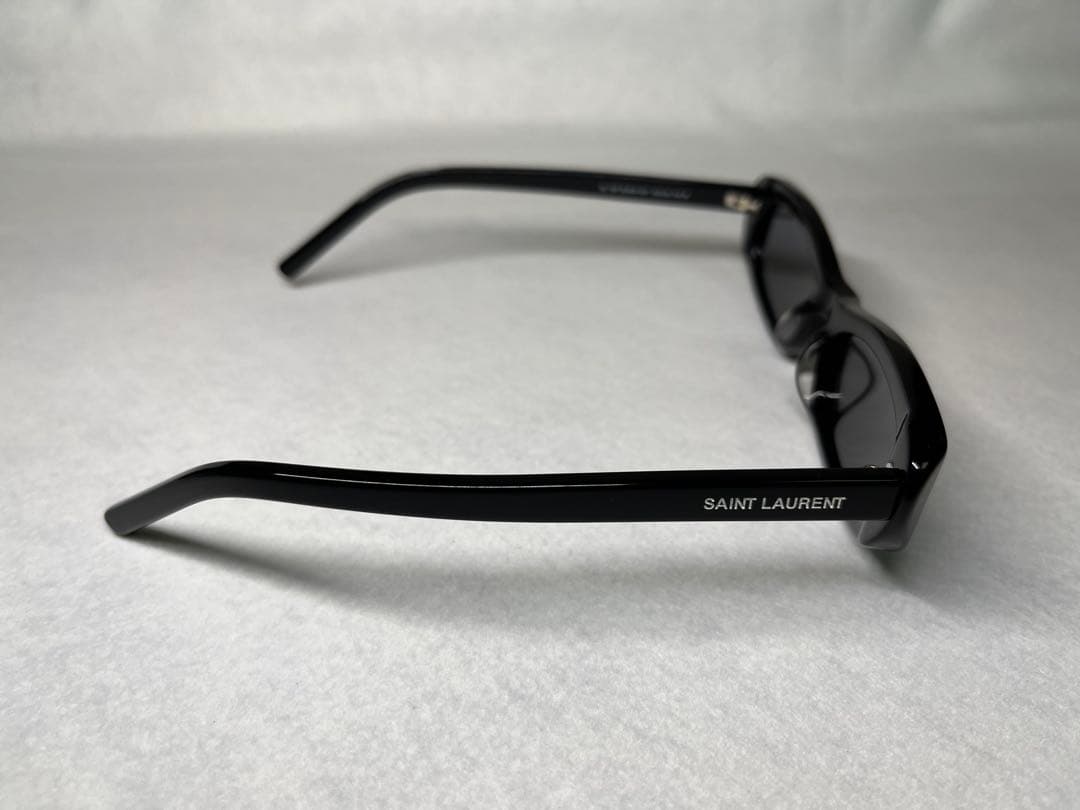 【美品】SAINT LAURENT SL 557 BLACK 001 サングラス