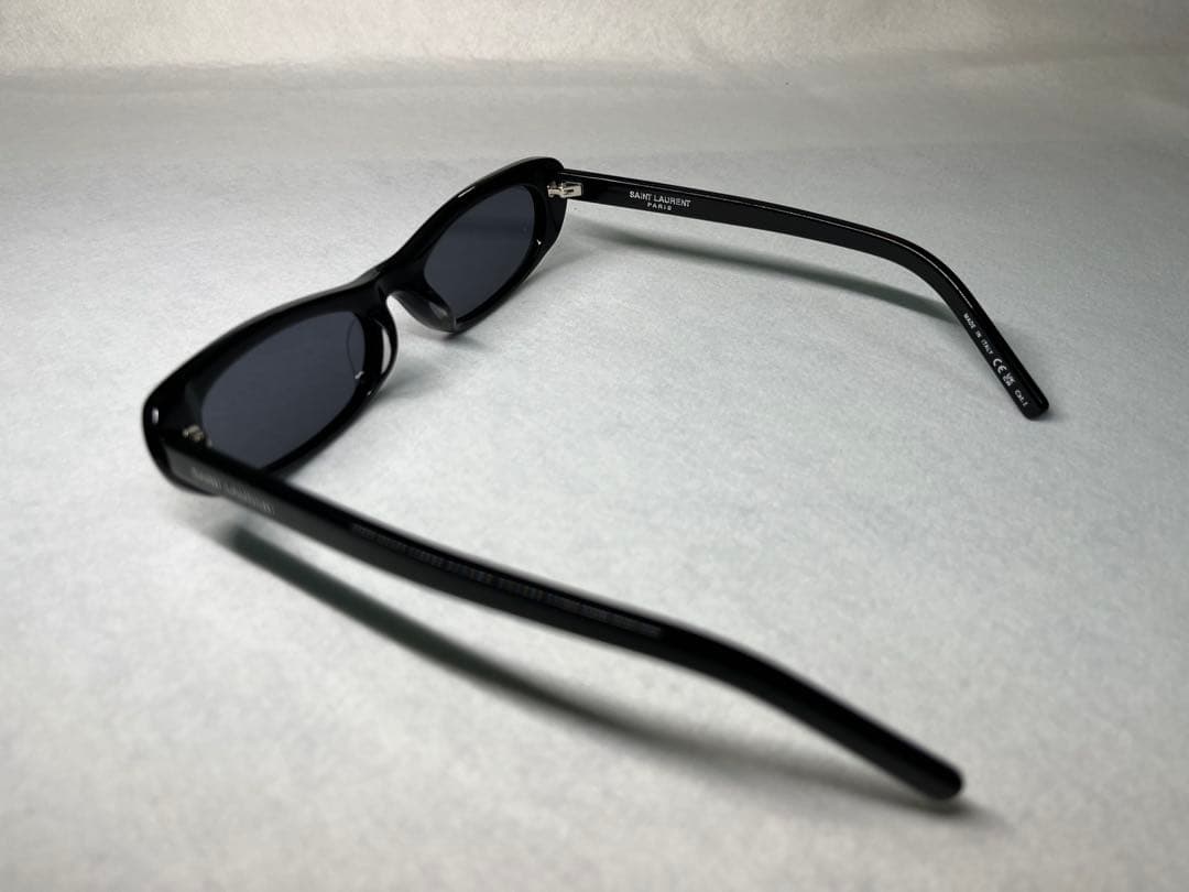 【美品】SAINT LAURENT SL 557 BLACK 001 サングラス