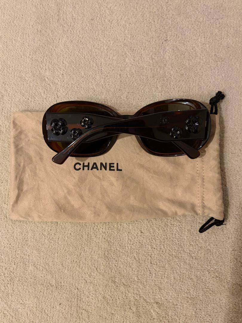 CHANEL ブラウン サングラス 専用ケース付き
