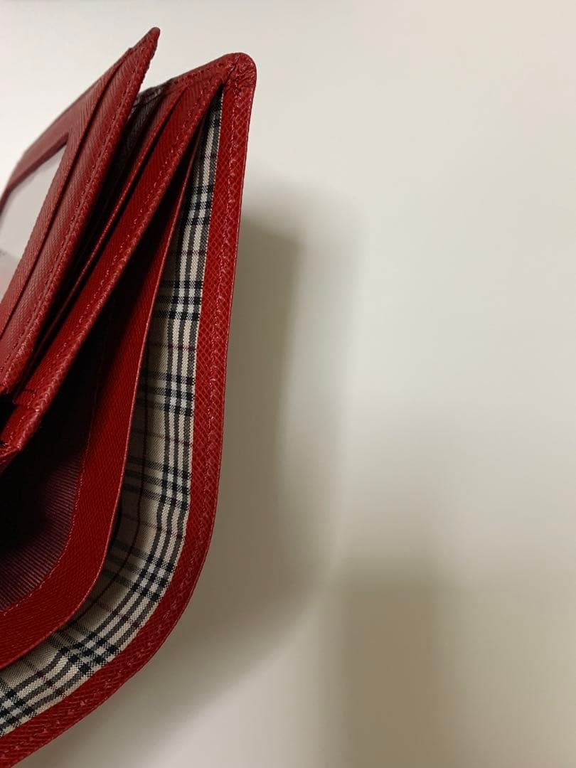 BURBERRY 二つ折り財布 レッド 箱付き