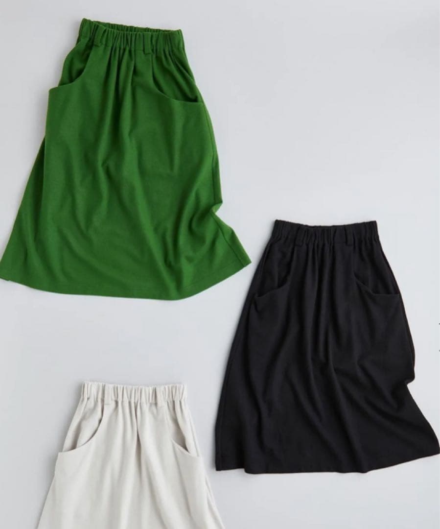 完売品！atelier naruse ウールポンチギャザースカート黒