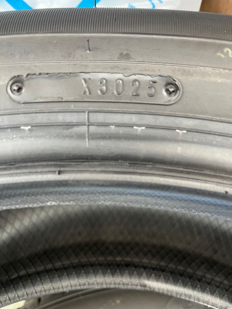 225/60R 18 ダンロップGRANDTREK 新車取外しタイヤ