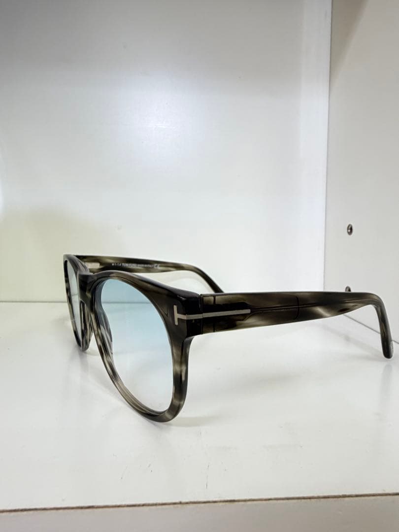 TOM FORD TF5314 ライトブルー サングラス