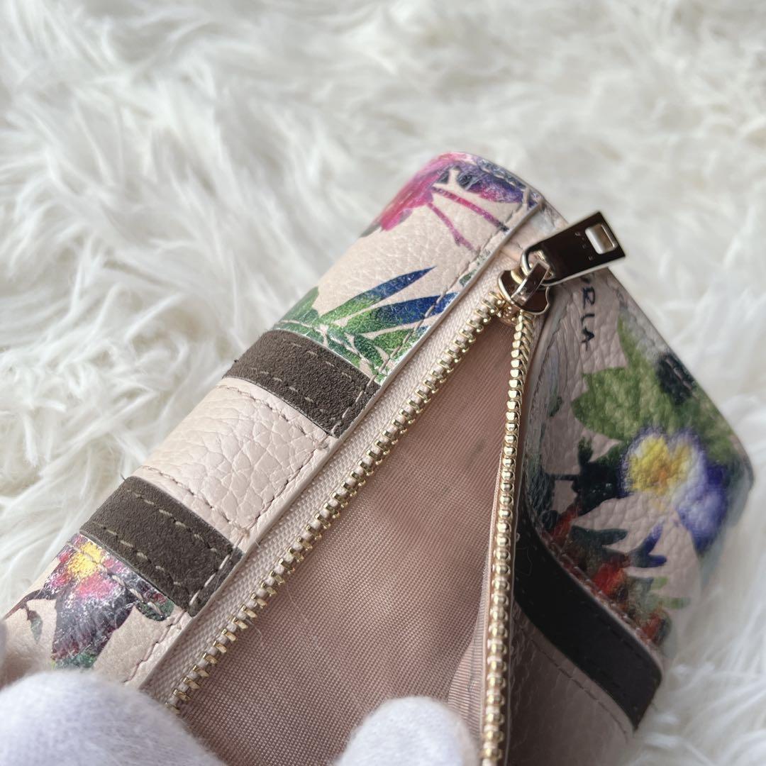 【ほぼ新品】フルラ 三つ折り財布 シレナ ミニ財布