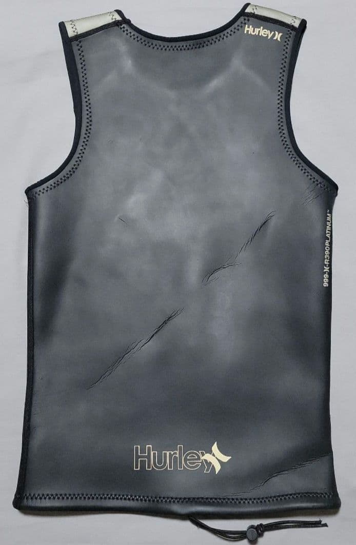 Hurley タッパー Lサイズ ブラック