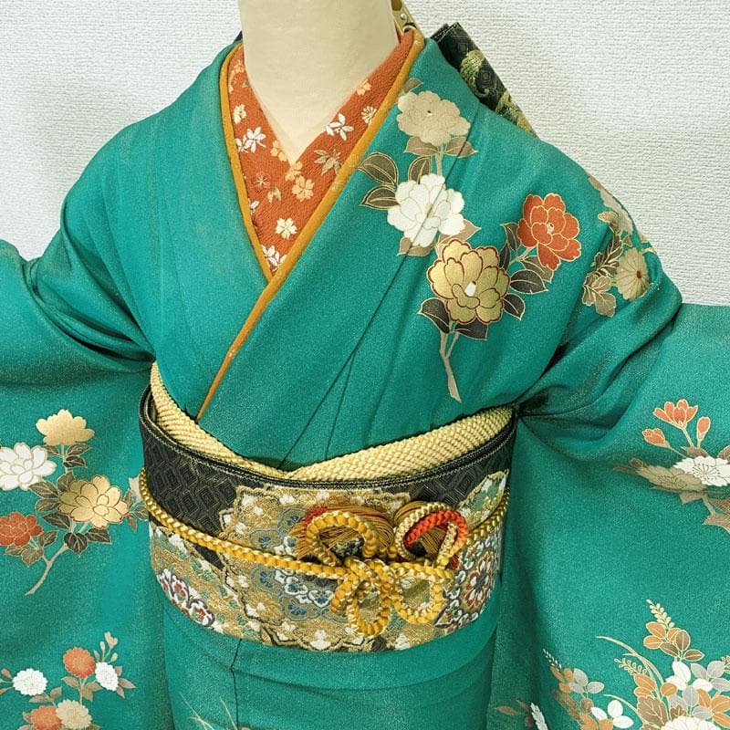 602z35☆振袖 身幅広め 金通し 古典柄 金駒刺繍 金彩☆美品 成人式結婚式