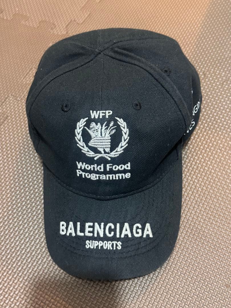✨超美品✨BALENCIAGA　キャップ　WFP　マジックテープ　L58　黒