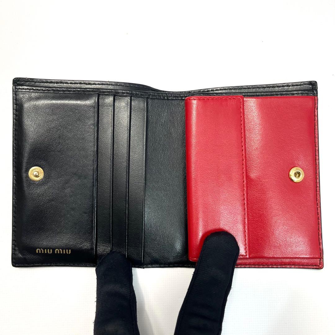 レア✨ミュウミュウ 二つ折り財布 総柄 ハート レザー ブラック バイカラー