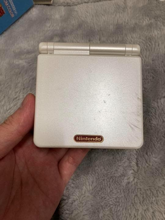 ゲームボーイアドバンスSP ファミコンカラー（箱あり）