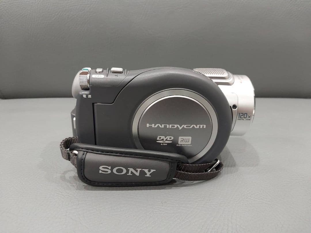 ☆超美品☆　SONY デジタルビデオカメラレコーダー　DCR-DVD405