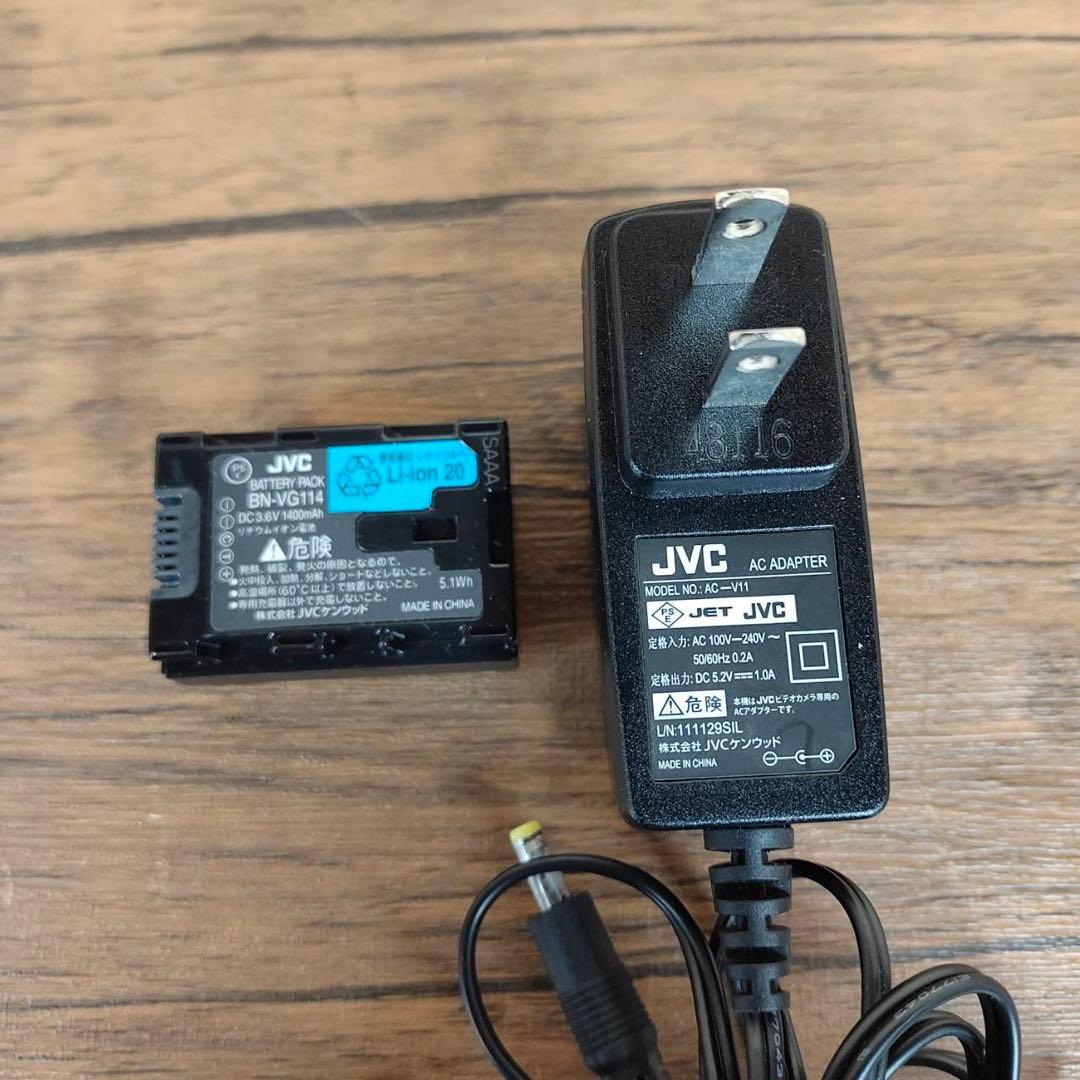 【送料込】JVC GZ-E265-N フルHDビデオカメラ　ハンディカム