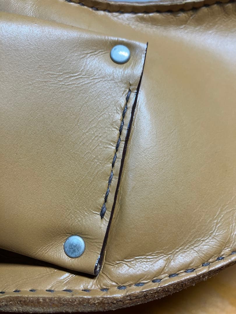 ハンドメイド　1点もの　本革レザーサドルバック
