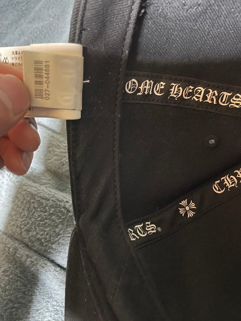 CHROME HEARTS ブラックベースボールキャップ