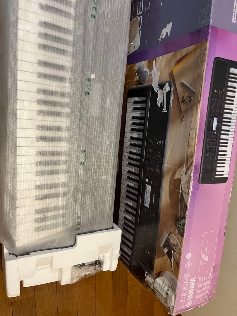 Yamaha PSR-E383 キーボード 箱ダメージあり